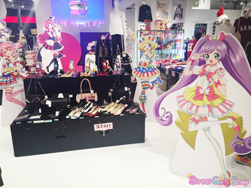 原宿2 5スピンズで プリパラ パンプスが並ぶポップアップストアの店内がカラフル可愛い 画像4 Sgs109