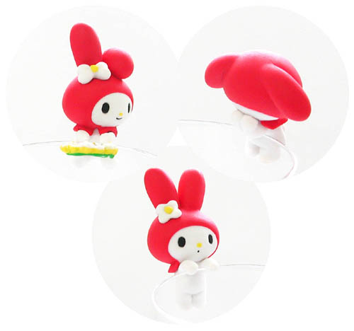 コップのフチに乗るキュートな“マイメロディ＆クロミ”が入った