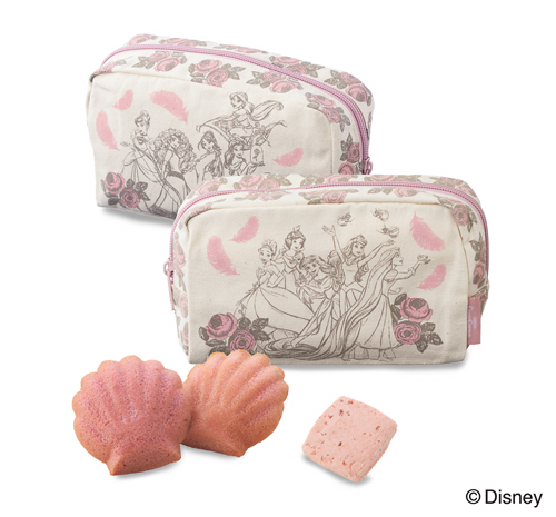 ピンク 花々のキュートなポーチ付き コージーコーナーから今年も ディズニープリンセス デザインのひなまつり限定スイーツギフト登場 Sgs109