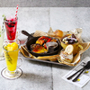 中目黒「PEANUTS Cafe」から夏限定♪ サマーキャンププレートとフローズンソーダ3種が新登場！
