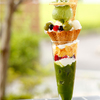 30cm超！日本一背が高い抹茶パフェがカフェ「雅正庵」に登場！