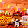 ジャッキーがギャレットの店員に変身☆ 『くまのがっこうコラボセット』Garrett Popcorn Shopsより数量・期間限定登場