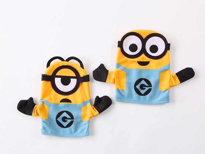 プレゼントやケーキに隠れたミニオンたちが可愛い♡ 「3COINS×MINION