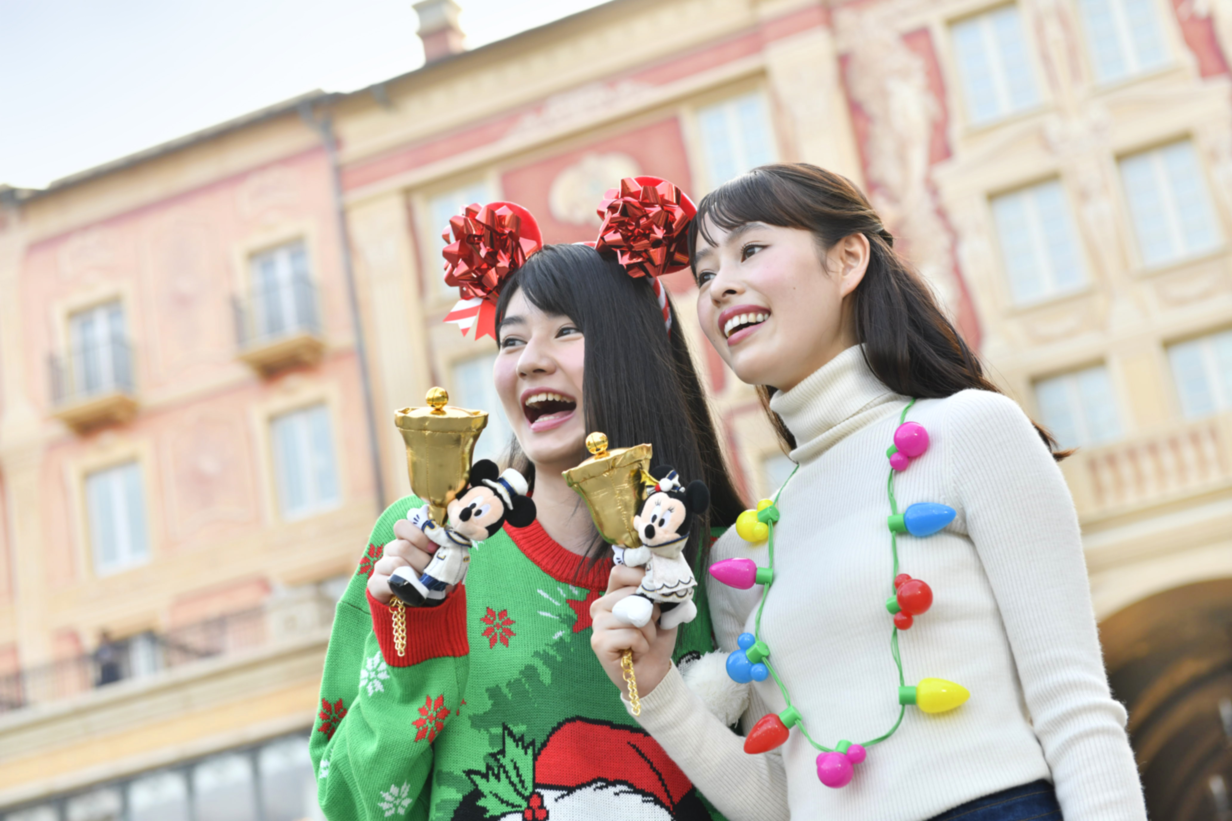 ミッキー ミニーのぬいぐるみバンドも 東京ディズニー リゾート に カラフルで賑やかなクリスマスの身につけグッズが登場 画像5 Sgs109
