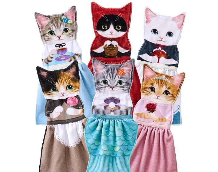 猫が主役の童話の世界♪「アンティークな洋書風ポーチ」と「猫のドレス