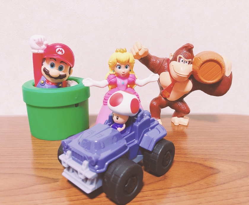 マリオやルイージ、ピーチ姫、キノピオたちが走って、回って、動く