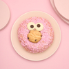 エルモやクッキーモンスターがピンクに染まる♡ セサミストリートマーケットに「PINK SPRING」をテーマにしたカフェメニューや限定グッズが登場♪