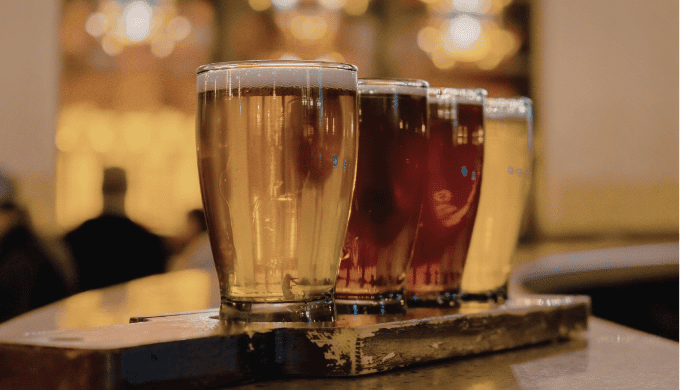 神田での出会いを引き寄せる一人飲みのコツと注意点