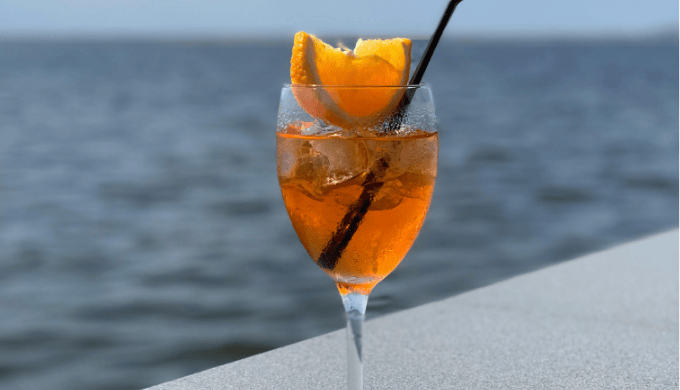 伊万里市エリア｜海水浴場とバーで楽しむ夏の出会い