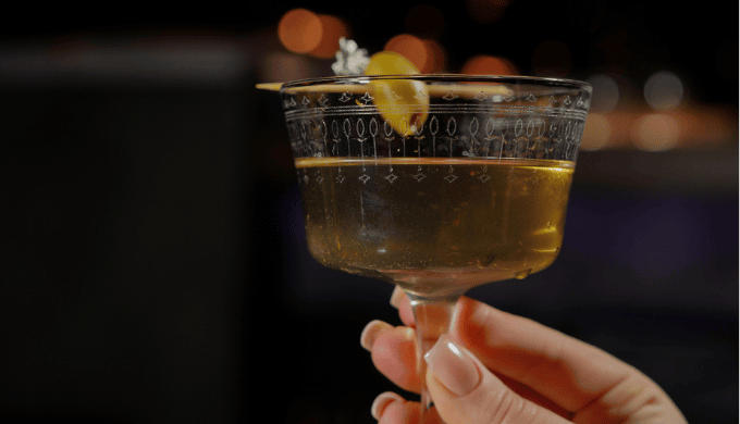 堺の一人飲みで出会いを成功させる実践テクニック