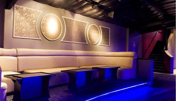 確実に出会えるナンパスポット【相席ラウンジ編】