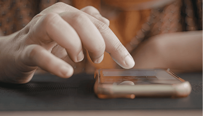 神戸での一人飲みでの出会いを補完するマッチングアプリ活用法